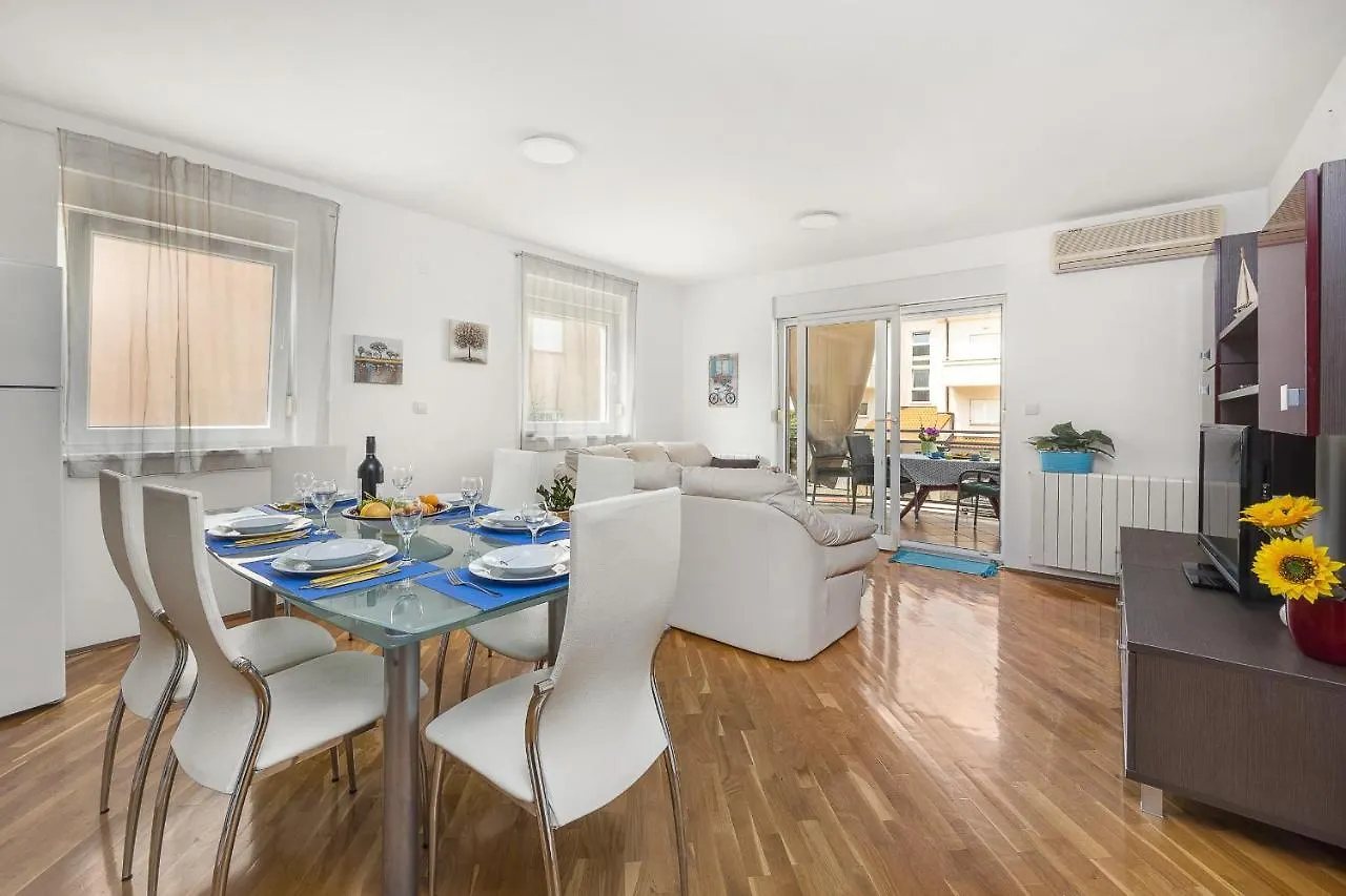 Apartment Blue Water Пула Хорватия